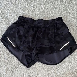 lululemon black camo shorts